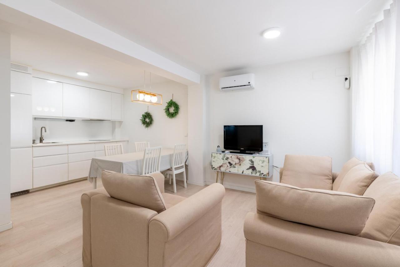 Apartament Whitey Aparment In Triana Sewilla Zewnętrze zdjęcie